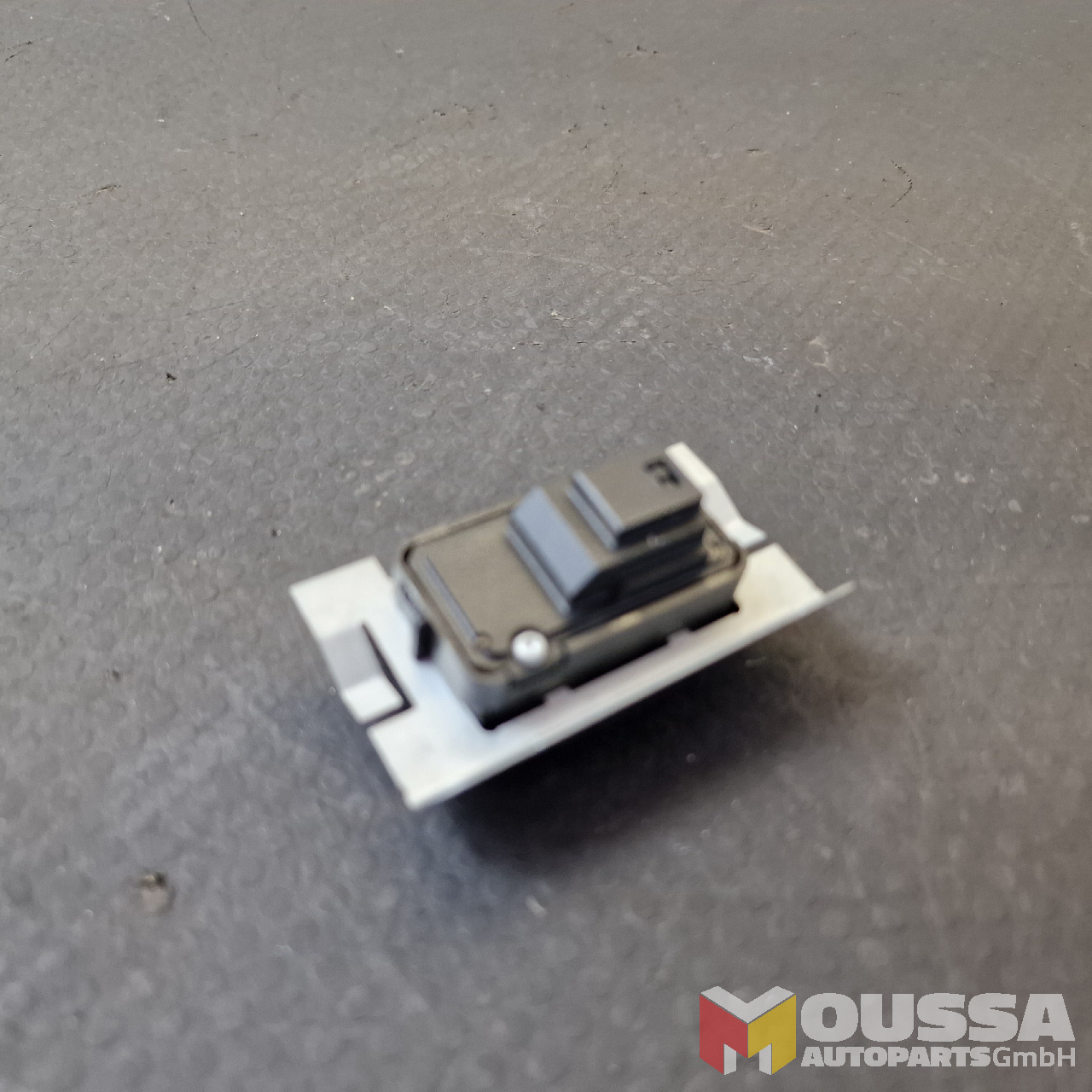 MOUSSA-AUTOPARTS-65003a493e3e3.jpg