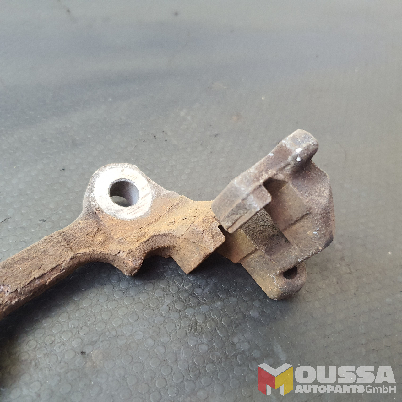 MOUSSA-AUTOPARTS-650b4a68d5dd5.jpg