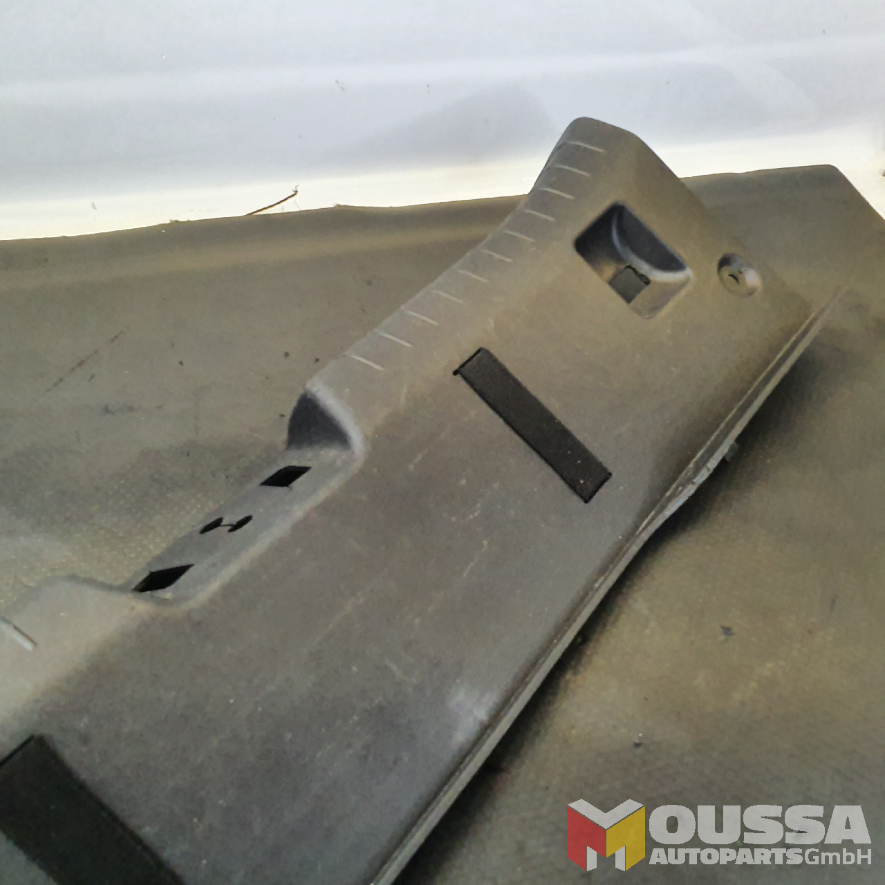 MOUSSA-AUTOPARTS-652d8a31bd1a4.jpg