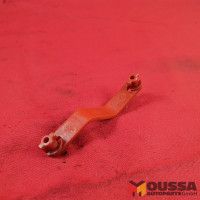 Interior air box actuator arm