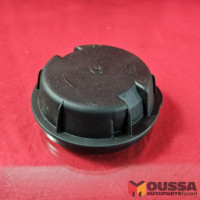Headlight bulb dust cover cap