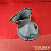Speaker door bracket
