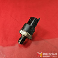 Fuel rail line pressure sensor