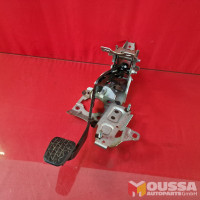 Brake pedal mount pedal block