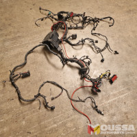 Engine harness cable wiring