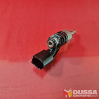 Benzin injector valve