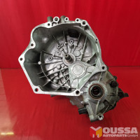 Transmission gear box case