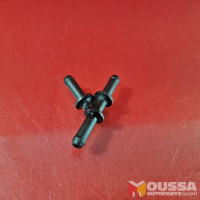 Headlamp washer distributor connector