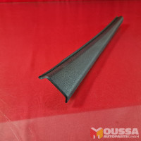Dashboard side trim molding