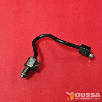 fuel feed pipe