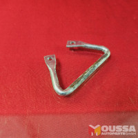 Seat belt retainer guide