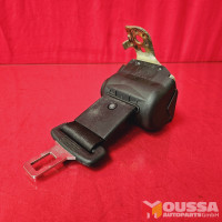 Lap belt / belt latch