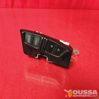 Steering wheel Radio volume button