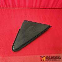 Side view triangle cover