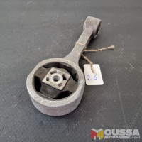 Engine mounting