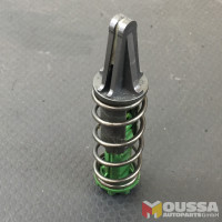 Clutch pedal center spring transmisson