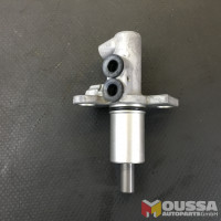 Master brake cylinder